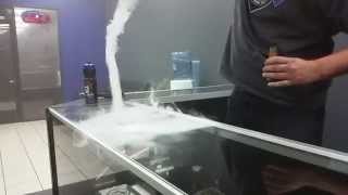 SLOW MOTION VAPE-NADO