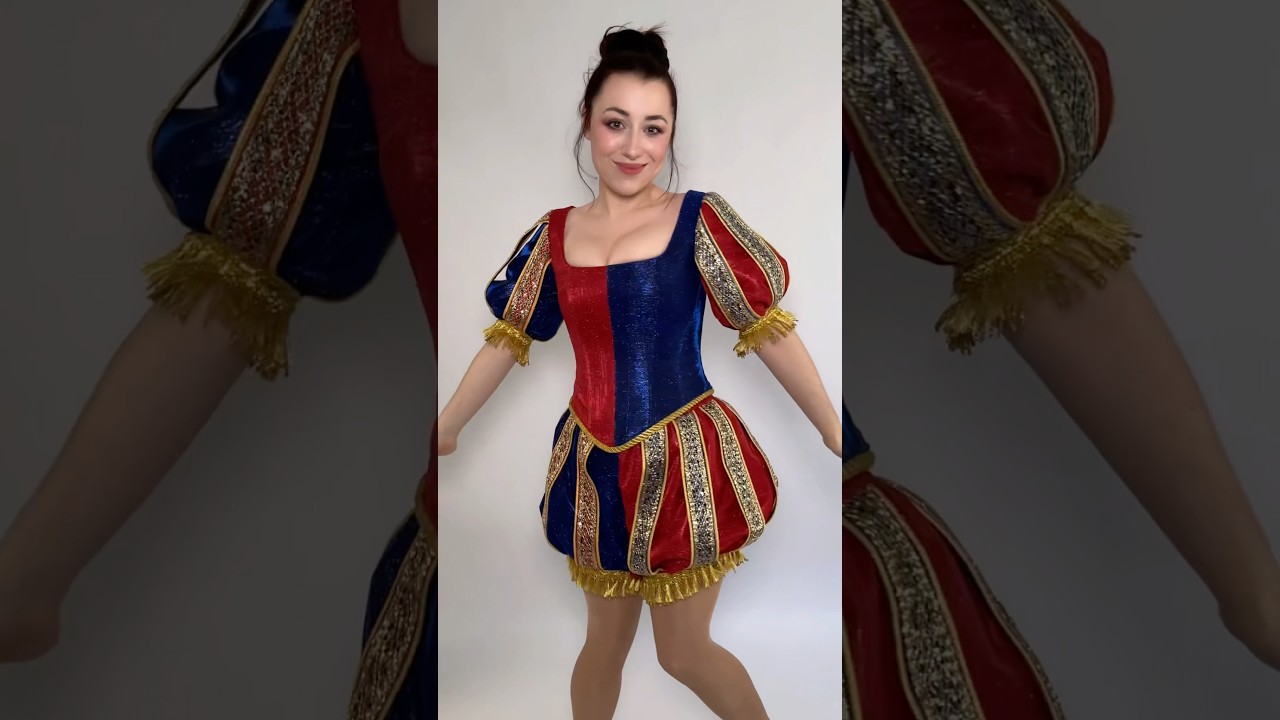 making a Pomni cosplay part 2! #pomni #tadc #theamazingdigitalcircus #sewing #cosplay #pomnicosplay