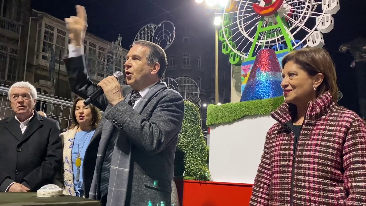 Vigo arranca el Entroido con la entronización de su Meco más vigués