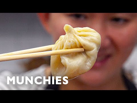 Video: How To Cook Dumplings With Broth