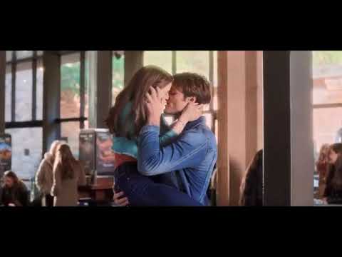 The Kissing Booth 2 / Kissing Scene — Elle and Noah (Joey King and Jacob Elordi)