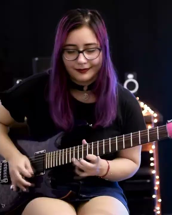 Metallica - Enter Sandman (Solo) | Juliana Wilson