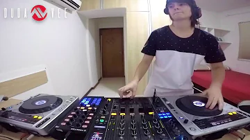 DJ Duda Vee - Scratching "Batendo" DHZ