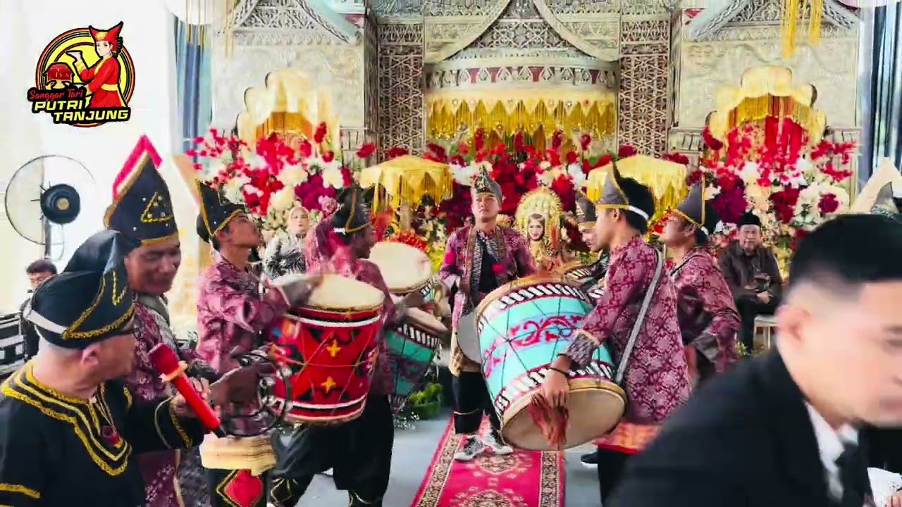 Baralek gadang tiara dan Fauzi minggu 25 Januari  2026 jln sena Medan‼️rancak bana