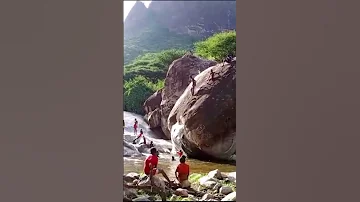 Adventurous Thrills Dangerous Rock Jumping In Samburu Kenya 