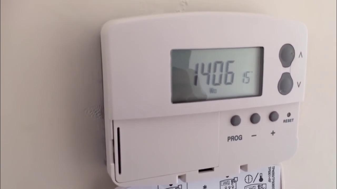 Danfoss TP5000si Thermostat. Set up & program your Programmable stat