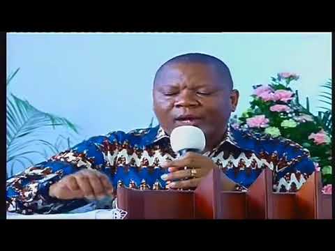 Video: Kanisa La Orthodox La Urusi Limesema Kwamba Vijana Wanaweza Kuwa Wahasiriwa Wa Kudanganywa Na Wanasiasa