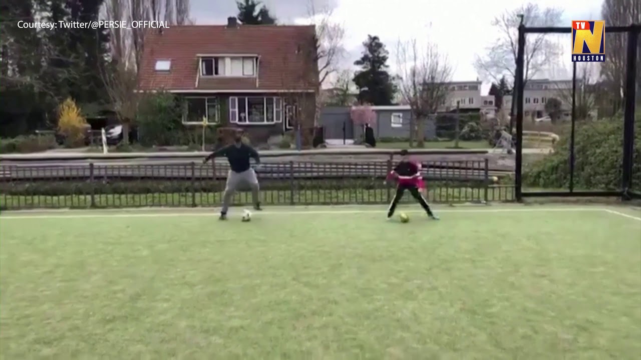 Van Persie - like father, like son with the silky skills