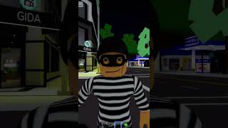 Hirsiz Oldum Poli̇sler Peşi̇mde