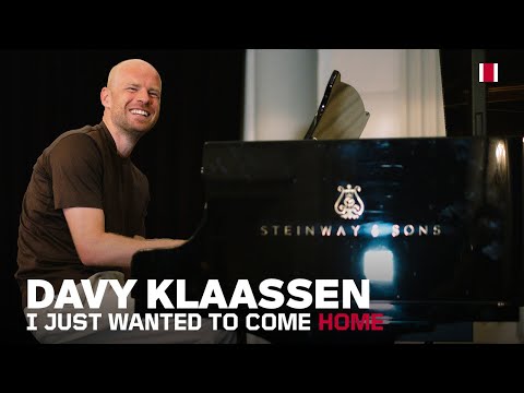 🎹 Emotional Davy Klaassen playing piano and talking about his love for Ajax ❤️