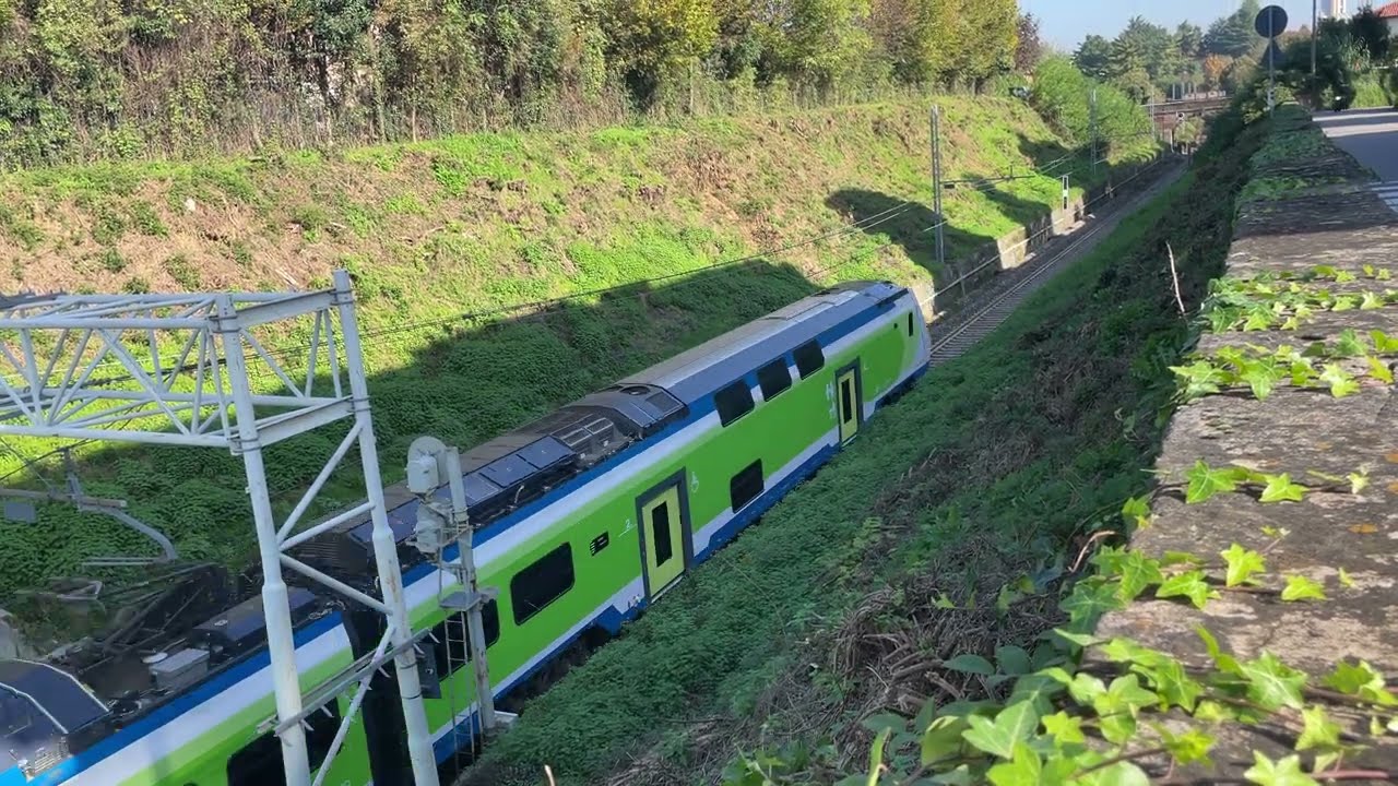 [4K] Trenord REG Ponte San Pietro - Milano Porta Garibaldi con ETR 521 S1 048 con prima classe.