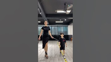 Mẫu nhí nam catwalk cực thần thái #shorts