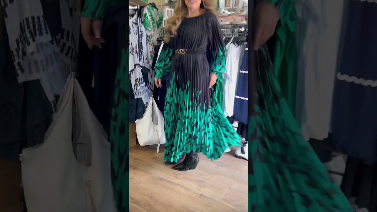 Tracey Jane slays in the Paige Pleated Dress. The perfect OOTD look! 