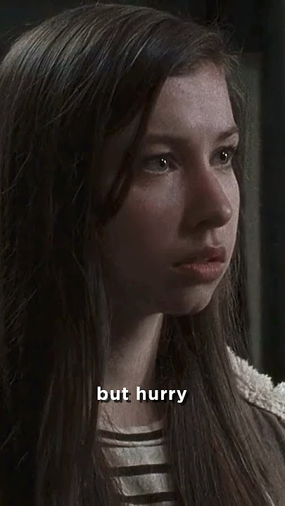 Carl bangs Enid inside the closet | The Walking Dead #shorts