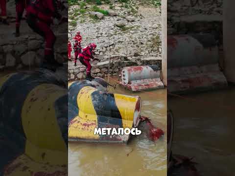 СПАСЛИ корову из ЛЕДЯНОЙ воды😥🌊🐄