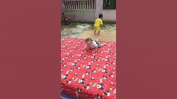 loncat di kasur #shorts #share #shortsbeta #shots #lucu #viral #videos #videolucu #loncat #gemes