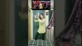 Yeh ishq hai/Jab we met/Kareena Kapoor/Shahid kapoor/dance cover#youtubeshorts #shorts#youtube#viral Resimi