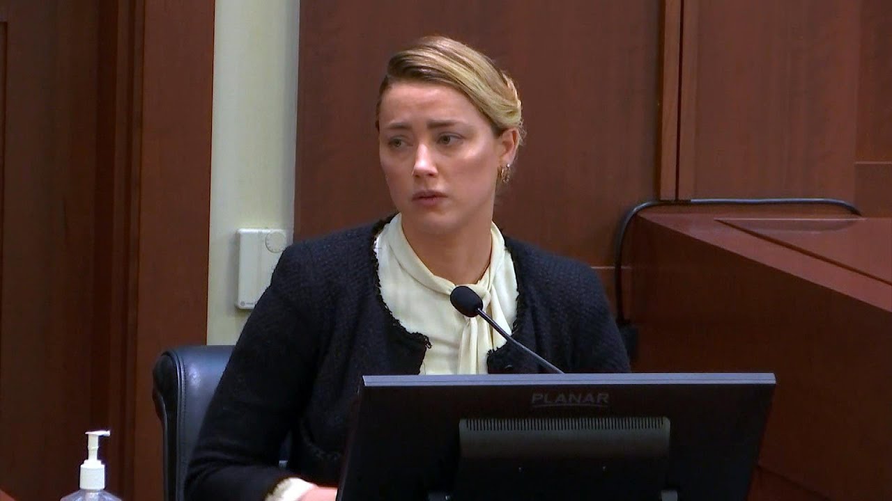 What Happened on Private Jet Between Depp and Amber Heard?