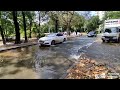 По Давыдова и Русской во Владивостоке продолжает стекать бурный поток воды после недавнего потопа