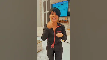 رقص أم الياس على اجمل اغنية شوفو جمالي تعالو تعالو 