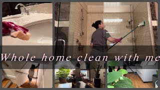 Whole house clean | Parents bathroom scrub down 🧽🫧