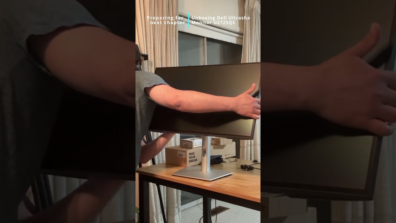 Unboxing Dell Ultra Sharp Monitor U2725QE
