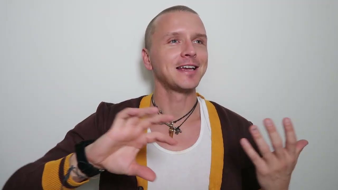 Ты такой знаменитый, а тебе всё равно!