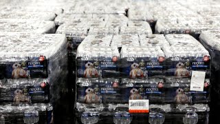Reports: Michigan says it will end distribution of free bottled water for Flint residents