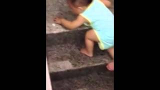 粗動作 爬樓梯