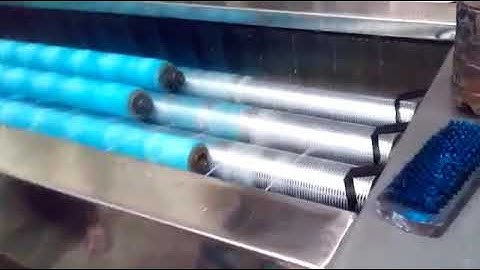 Con lăn băng tải Đức Anh.Máy làm sạch con lăn.Website :https://ducanhgroup.vn