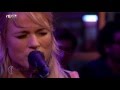 Ilse en Waylon zingen Love Goes On - RTL LATE NIGHT