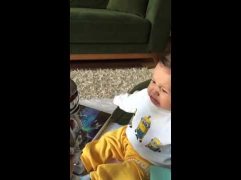 Çınar bebeğin Arçelik Çelik'le ilk tanışması...