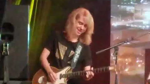 The Young Guns at preparty for 2018 Dallas Guitar ...