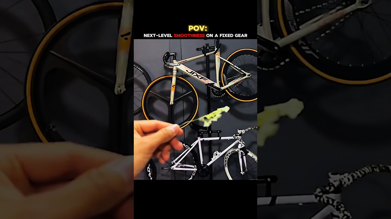 Fixed Gear Smoothness 🔥👌#shorts #ytshorts #fixedgear #fixie #cycling #bike #viral #trending #bycycle
