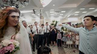 Танец жениха и невесты под зажигательную лезгинку Свадьба в Дагестане 2020 Омар Алибутаев