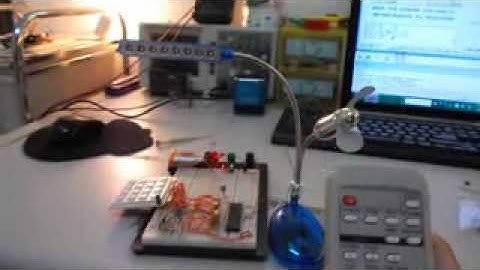 紅外線遙控LED書桌燈