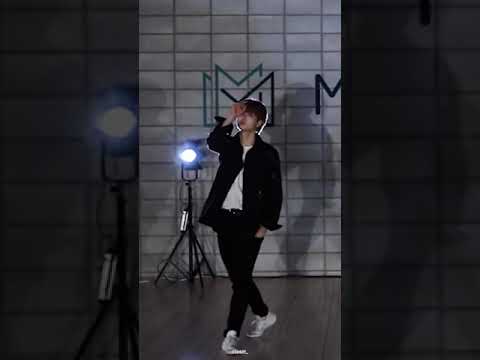 [고스트나인/이우진] 'BTS (방탄소년단) - I NEED U' Dance Cover 우진 focus