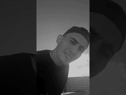 Слушать песню @mukhiddinew . #trending #trend #tiktok #bigolive #uzbekistan #rizanova #nevomusic #uzmir