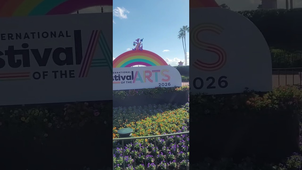 Фестиваль искусств скоро пройдет в EPCOT. Рождественские украшения сняты, стенды фестиваля искусс...