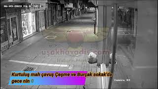 Uşakta İş Yeri̇ne Gece Kapi Zorlamasi