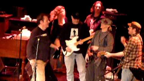Delbert McClinton, Shakey Ground