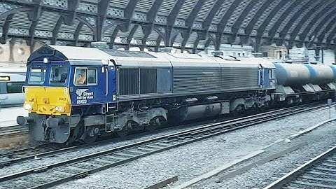 Class 66 66423 & 66426 RHTT Departing York Station on rail cleaning duty. Nov 20 2021.