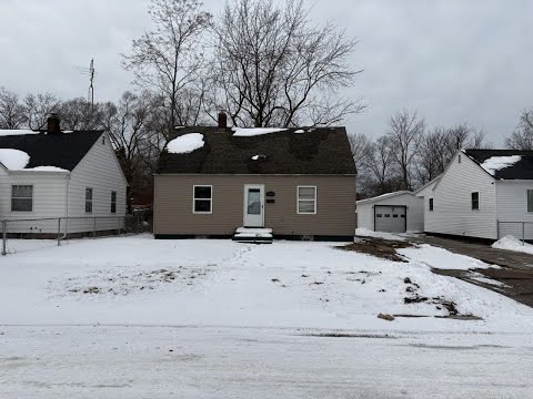 1250 Superior Street, Benton Harbor, MI home video tour