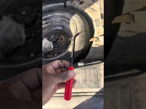 Brief DIY how to fix Nissan rogue 2015 gas tank aculator (hack)