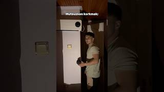 İnsan Mutsuzken Asla Korkmaz.