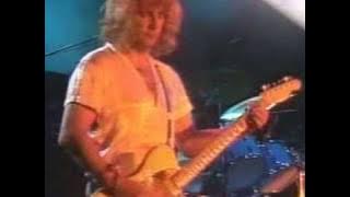 Status Quo - Roadhouse Blues Live