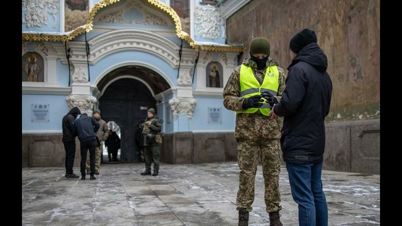Упц священник сбу. Сбу церковь. Украинские новости церковь. Верующие люди. Церковь.