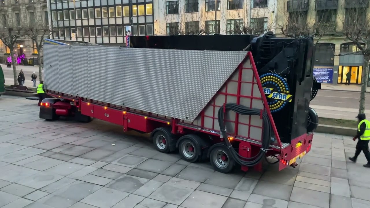 Leeds valentines fair 2023 pat collins super star pull on