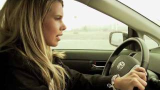 Viivi Tarkastaa Käytetyn Auton