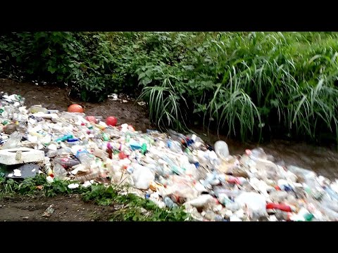 A River of Plastic Waste in Guatemala || ViralHog